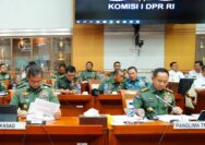 Panglima TNI Hadiri Raker Bersama Komisi I DPR RI