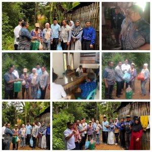 Hari Kedua Puasa Ramadhan 1447 H. Pemkab Lamsel Melalui Dinsos Salurkan Bantuan Kepada Saliman Warga Kali Asin Tanjung Bintang Hari Kedua Puasa Ramadhan 1447 H. Pemkab Lamsel Melalui Dinsos Salurkan Bantuan Kepada Saliman Warga Kali Asin Tanjung Bintang
