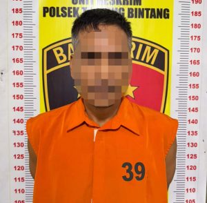 Diduga Peras Perangkat Desa Hingga 3,4 Juta, 2 Pria Mengaku Wartawan Diamankan Polisi Diduga Peras Perangkat Desa Hingga 3,4 Juta, 2 Pria Mengaku Wartawan Diamankan Polisi
