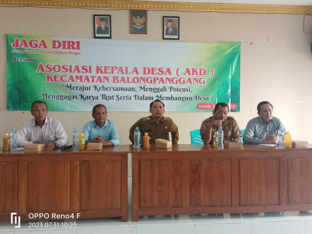 Bersama AKD Kecamatan Balongpanggang Diskusi Menggagas Karya Dan Membangun Desa.