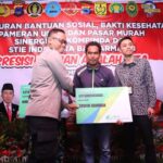 Kunjungi STIE Banjarmasin, Kapolda Kalsel Bagikan Bantuan Kepada Mahasiswa dan Masyarakat Banjarmasin