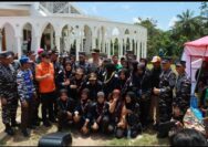 Kapolres Gresik Dampingi Kapolda Jatim ke daerah Terdampak Bencana Alam Dan Baksos Gempa Bumi di Pulau Bawean