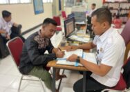 1,Orang Napiter Lapas Lamongan Bebas, Kalapas serahkan Ke Tim Densus 88 AT dan Polres Lamongan untuk Proses Pemulangan