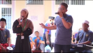 Hadirkan Kebahagiaan, Lapas Kediri Lengkapi Layanan Kunjungan Idul Fitri dengan Live Musik