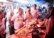 Pastikan Stabilitas Harga, Bupati Lamsel Pantau Bahan Pokok di Pasar Inpres Kalianda