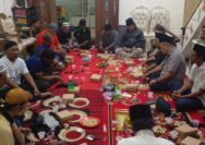 Kebahagian HUT 46 Tahun, Pimprus Media Bhirawa News Rayakan dengan Bersholawat Bersama