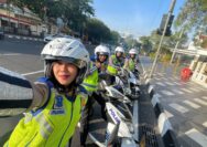Trio Srikandi Satlantas Polrestabes Surabaya, Gelar Patroli Humanis di Jalan Raya