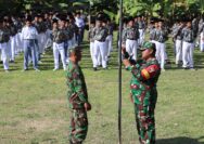 Bela Negara, Babinsa Koramil 0813-09/Sumberrejo Berikan Pelatihan Wasbang Santri Pondok Pesantren Darussalam Dungmas