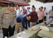 Pastikan Tidak Terlibat Narkoba, Polrestabes Surabaya Lakukan Tes Urine Dadakan ke Anggota Satreskrim