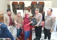 Jum'at Curhat dan Bagikan Bansos dalam Rangka Nusantara Cooling System Jelang Pilkada 2024