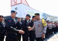 Karoops Polda Jatim Pimpin Apel Gelar Pasukan di Pelabuhan Ketapang Pastikan Kesiapan Pengamanan KTT IAF II 2024 dan HLF-MSP