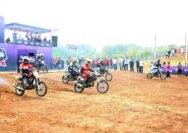 Resmi Dibuka, 280 Crosser Berlaga di Sirkuit Way Ragom Bupati Cup Grasstrack Motocross 2024