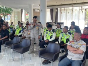 Kasat Binmas Polrestabes Surabaya Gelar Pembinaan Satpam di Pakuwon City untuk Antisipasi Hoax Menjelang Pilwali 2024