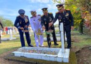 Jelang Peringatan HUT TNI Ke-79, Wakapolda Bali Ziarah di TMPN Pancaka Tirta Tabanan