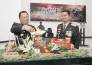 Kapolrestabes Surabaya Hadiri Peringatan HUT ke-79 TNI di Makorem Bhaskarajaya, Tegaskan Sinergi untuk Pilkada Damai