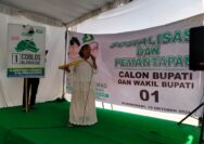 Si Ratu Demo Turun Gunung Mendukung Calon Bupati Kediri Nomor urut 1 H.Deny Widyanarko