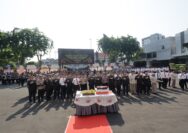 Momentum Sumpah Pemuda Ke-76, Polrestabes Surabaya Gelar Upacara dan Serah Terima Jabatan Sekaligus Perayaan Ulang Tahun Anggota Periode Bulan Oktober 2024"