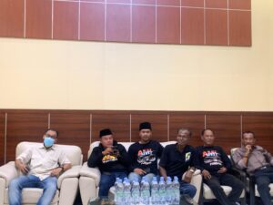 Gelar Aksi di PN Surabaya, AMI Minta Ketua PN Mundur Dari Jabatan