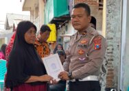 Wujud Duka Cita, Satlantas Polrestabes Surabaya, Kunjungi Keluarga Korban Laka Lantas di Jalan Kenjeran Surabaya