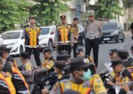 Polrestabes Surabaya Gelar Apel Pengecekan Perlengkapan Personil PAM TPS Pilkada 2024
