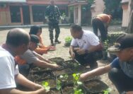 Wujudkan Asta Cita Polisi dan TNI bersama Warga Kota Mojokerto Gelorakan Swasembada Pangan