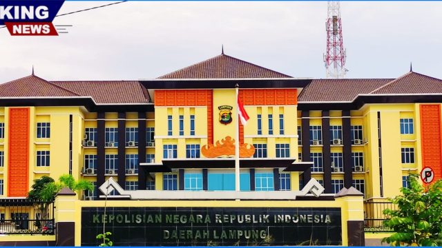 Usai Memberikan Keterangan di Polda Lampung, Kades Rangai Tritunggal Hindari Awak Media