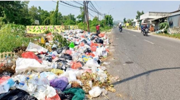 Sampah di Bangkalan Menjadi Pemandangan Tidak Elok dan Membuat Sarang Penyakit Dimusim Penghujan PAKIS Mendesak Instansi Terkait Jangan Tinggal Diam