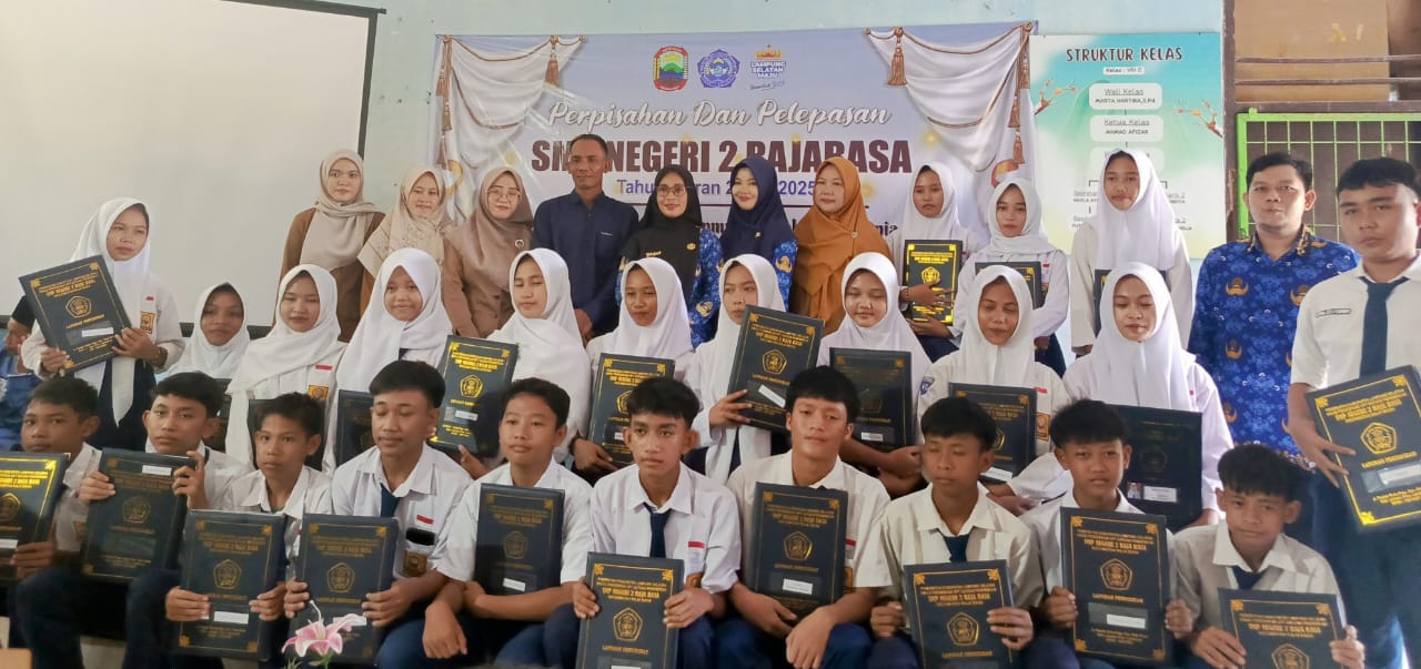Pelepasan Siswa- Siswi Kelas lX SMP Negeri 2 Rajabasa Lampung Selatan Tahun 2024/2025 Pelepasan Siswa- Siswi Kelas lX SMP Negeri 2 Rajabasa Lampung Selatan Tahun 2024/2025