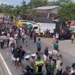 Polres Blitar Amankan 10 Orang Pengunjuk Rasa Konsumsi Miras Dan Bawah Sajam di Aksi ODOL
