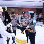 Kapolda Jatim Pimpin Upacara Pemuliaan Nilai Luhur Tribrata Pataka Polda Jatim 'Tan Hana Dharma Mangrwa