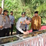 Polri Untuk Masyarakat : Polres Tulungagung Bangun 22 Sumur Bor Untuk Warga Antisipasi Krisis Air Bersih Polri Untuk Masyarakat : Polres Tulungagung Bangun 22 Sumur Bor Untuk Warga Antisipasi Krisis Air Bersih