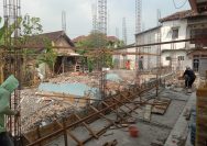 Dikontraktualkan, Proyek Gedung Desa Ngampel Diduga Dipotong 30% — Kades dan DPRD Saling Bantah