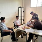 Kejari Pringsewu Serahkan Tersangka dan BB Tahap 2 Perkara Dugaan Tipikor Penyaluran KUR dan KUPEDES