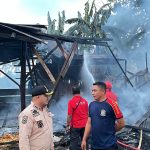 Camat Ricky Tinjau Langsung Lokasi Kebakaran Dapur Penggorengan Keripik di Desa Merbau Mataram