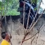 Viral !! Motor Gagal di Curi Nyangkut di Tembok Viral !! Motor Gagal di Curi Nyangkut di Tembok