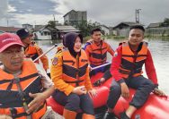 Ini Sosok Nurma Suri Srikandi BPBD Lampung Selatan Tak Kenal Lelah, Bekerja Keras dan Bersikap Humanis Kepada Warga Ini Sosok Nurma Suri Srikandi BPBD Lampung Selatan Tak Kenal Lelah, Bekerja Keras dan Bersikap Humanis Kepada Warga