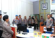 Wakapolda Jatim Kunjungi Polres Ngawi Tinjau Kesiapan Pelayanan Masyarakat di SPKT Wakapolda Jatim Kunjungi Polres Ngawi Tinjau Kesiapan Pelayanan Masyarakat di SPKT