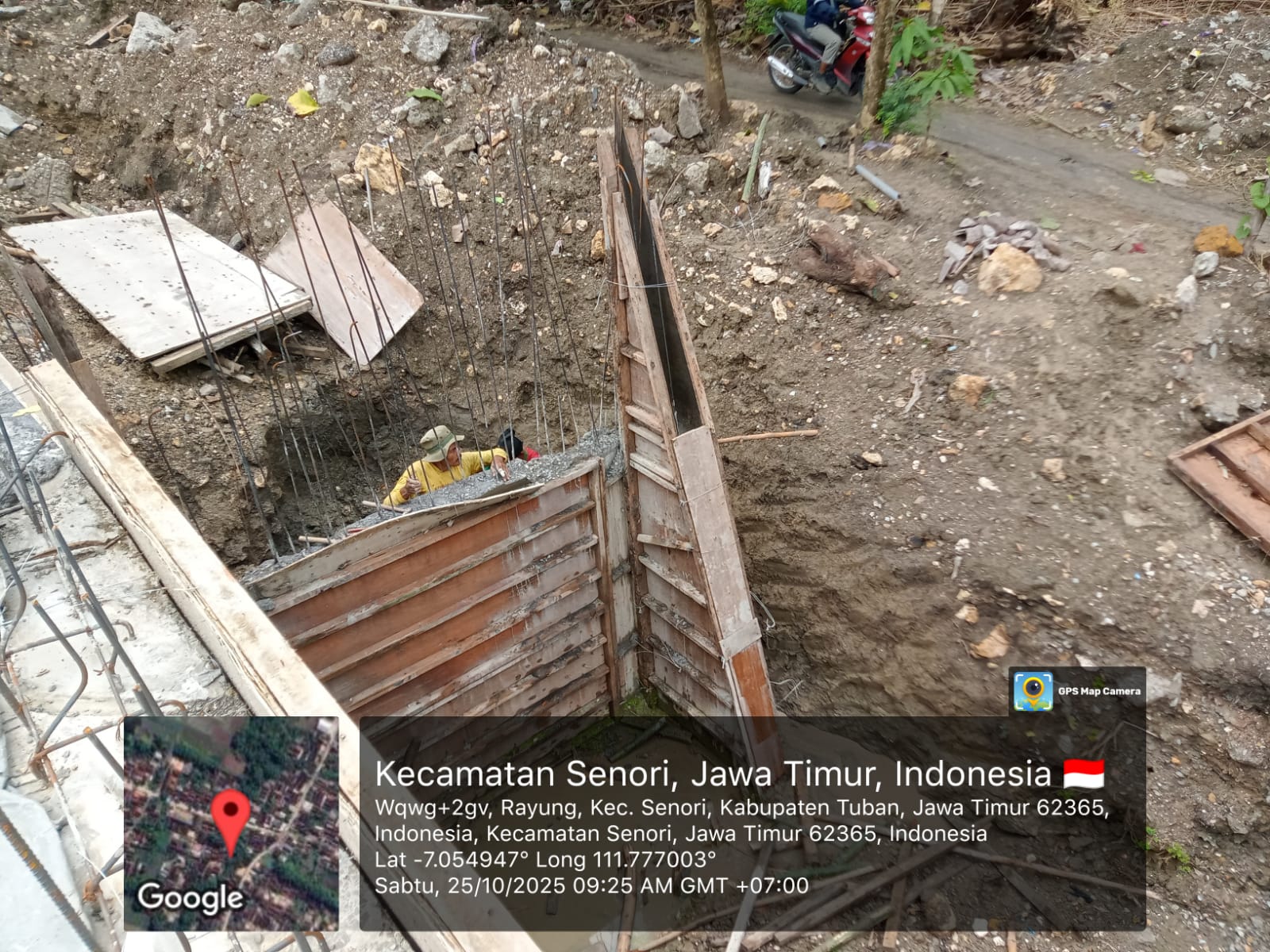 Proyek Jembatan Rayung Tuban Diduga Sunat Anggaran dan Abaikan Nyawa, Dinas PUPR Tuban Turut Disorot Proyek Jembatan Rayung Tuban Diduga Sunat Anggaran dan Abaikan Nyawa, Dinas PUPR Tuban Turut Disorot
