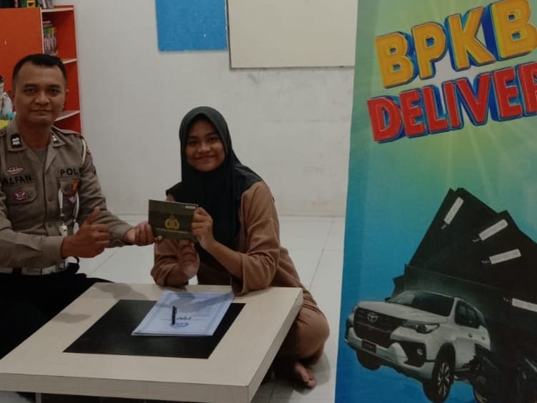 Polantas Menyapa, Polres Bondowoso Beri Layanan BPKB Delivery Polantas Menyapa, Polres Bondowoso Beri Layanan BPKB Delivery