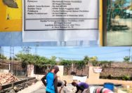 Diduga Abaikan K3 Proyek Rehabilitasi SDN Sidodadi Adukkan Cor Tanpa Alat Bantu, Berdalih Program Kementrian Diduga Abaikan K3 Proyek Rehabilitasi SDN Sidodadi Adukkan Cor Tanpa Alat Bantu, Berdalih Program Kementrian
