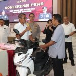 *Polda Jatim Kembalikan Motor kepada Pemiliknya Usai Ditemukan Saat Operasi Sikat Semeru 2025