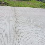 Dinilai Gagal dan Mutu Yang Buruk, Proyek Rekontruksi Jalan di Lematang Lamsel Menuai Sorotan, Baru Selesai Dibangun Sudah Retak Dinilai Gagal dan Mutu Yang Buruk, Proyek Rekontruksi Jalan di Lematang Lamsel Menuai Sorotan, Baru Selesai Dibangun Sudah Retak