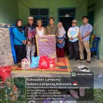 Dinsos Lamsel Bersama PSM Menyalurkan Bantuan Berupa Sembako Kepada 3 Korban Jiwa Akibat Meledaknya Tabung Gas Dinsos Lamsel Bersama PSM Menyalurkan Bantuan Berupa Sembako Kepada 3 Korban Jiwa Akibat Meledaknya Tabung Gas