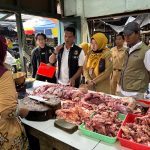 Satgas Saber Polres Bojonegoro Bersama TPID Sidak Harga Sembako Jelang Ramadhan