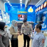 Korlantas Polri Tampilkan ETLE Mobile Handeld di Pameran Kampung Hukum 2026