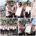 Kapolrestabes Surabaya Beri Penghargaan Anggota dan Warga Berprestasi