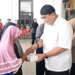 Andi Surya dan Keluarga Tunaikan Zakat Mal Kepada Ribuan Mustahik di UMITRA