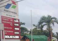 Abaikan Peringatan Kabareskrim, Penyedotan Solar di SPBU Plaosan Babat Berlangsung Terang Terangan