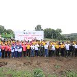 Jaga Kelestarian Lingkungan, Polres Madiun Gandeng Perhutani KPH Madiun Tanam Ribuan Bibit