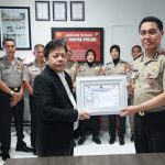 Lemkapi Apresiasi Bidhumas Polda Jatim, Cepat dan Tepat Sajikan Informasi Publik Lemkapi Apresiasi Bidhumas Polda Jatim, Cepat dan Tepat Sajikan Informasi Publik